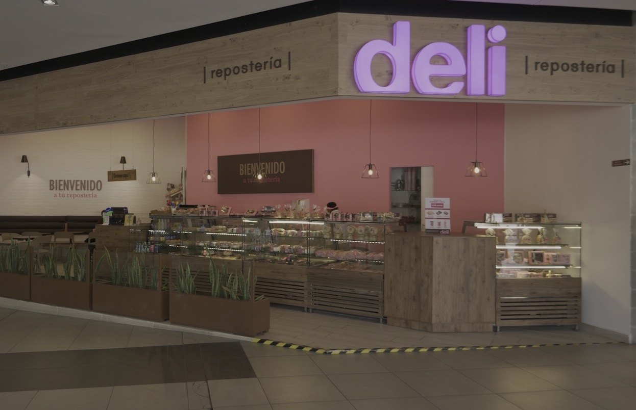deli repostería en envigado